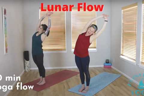 30 Minute Yoga Class – Lunar Flow
