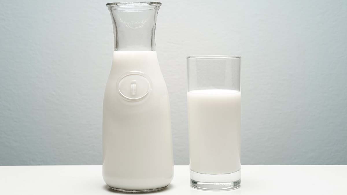 More Bad News for Milk! This Variety Is Linked With Cognitive Decline, Study Says