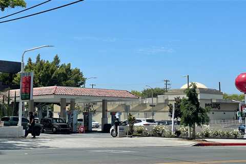 Planning Commission Tables Hillel and Reviews 24-Hour Gas Station