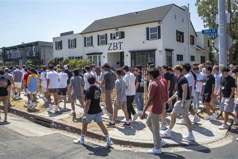 USC breakaway fraternities make own rules, defy campus ban on fall freshman recruiting