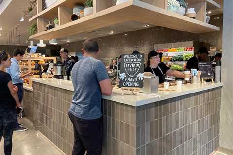 Erewhon Opens In Beverly Hills With Massive Crowds