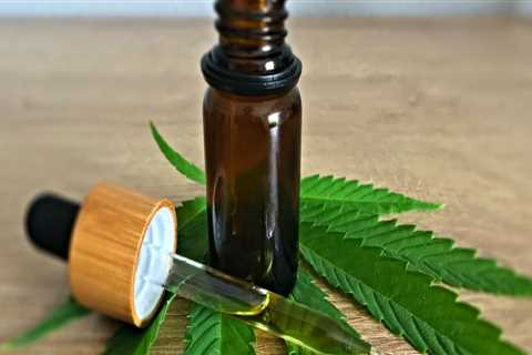 What Are the Benefits of Natural and Synthetic CBD Products?