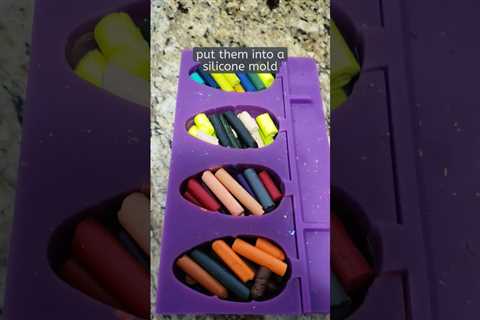 Fun Craft for Old, Broken Crayons (6 and 3yo loved this) #shorts #craft #kidscraft