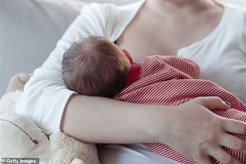 Breastfed Babies Less Likely to Receive Unhealthy Treats Before 1st Birthday, Study Finds