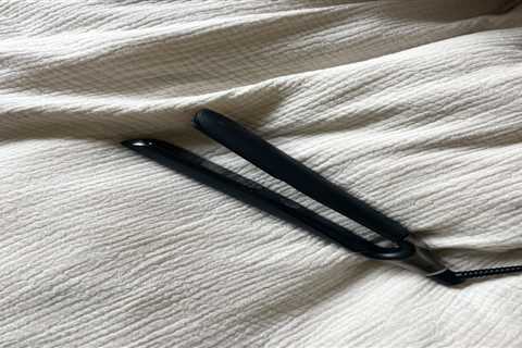 An Honest Review of GHD's New Chronos Flat Iron