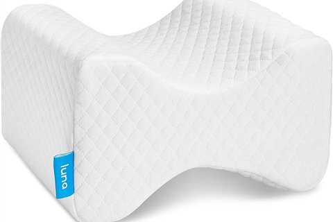 Luna Orthopedic Knee Pillow Review: Sleep Like a Baby