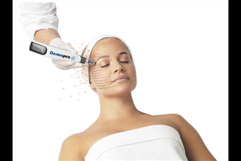 At-Home vs Professional Microneedling: Pros, Cons & Is It Worth The Risk?