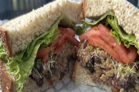 Navigating Vegan Options at Non-Vegan Restaurants in Alachua County, Florida
