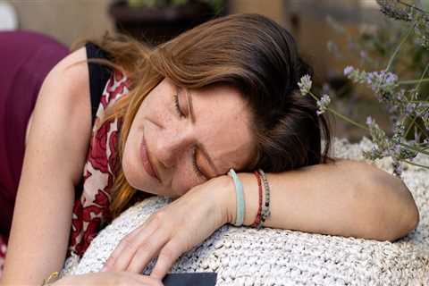 Understanding the Importance of Rest and Relaxation in Arthritis Therapy